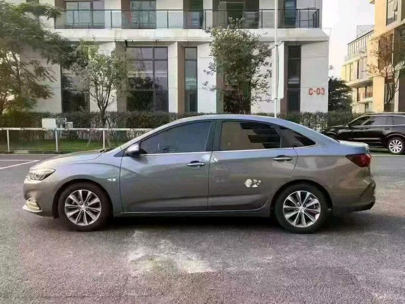 广州22年雪佛兰科鲁泽4