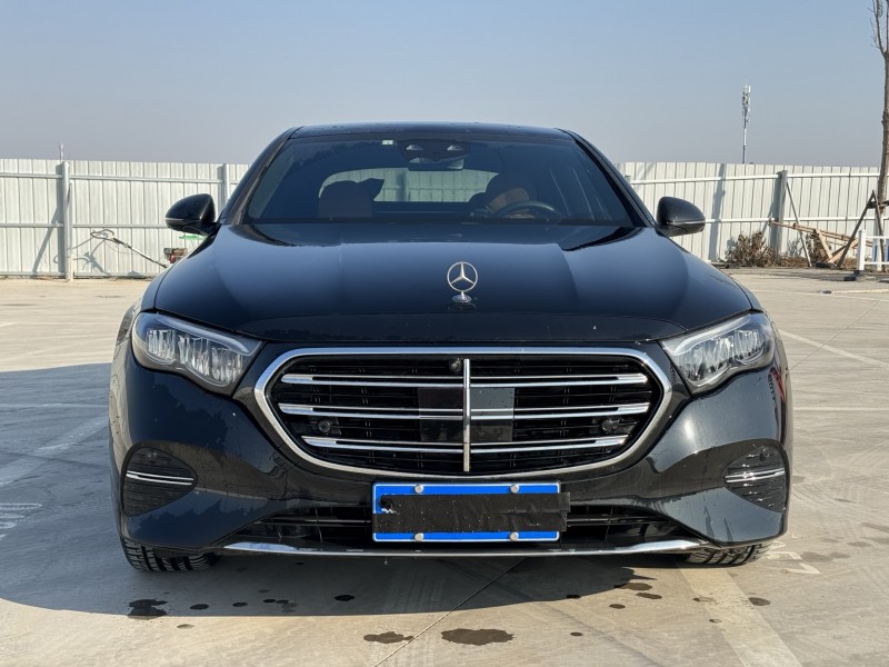 新乡25年奔驰E1