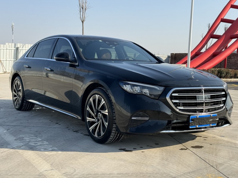 新乡25年奔驰E2