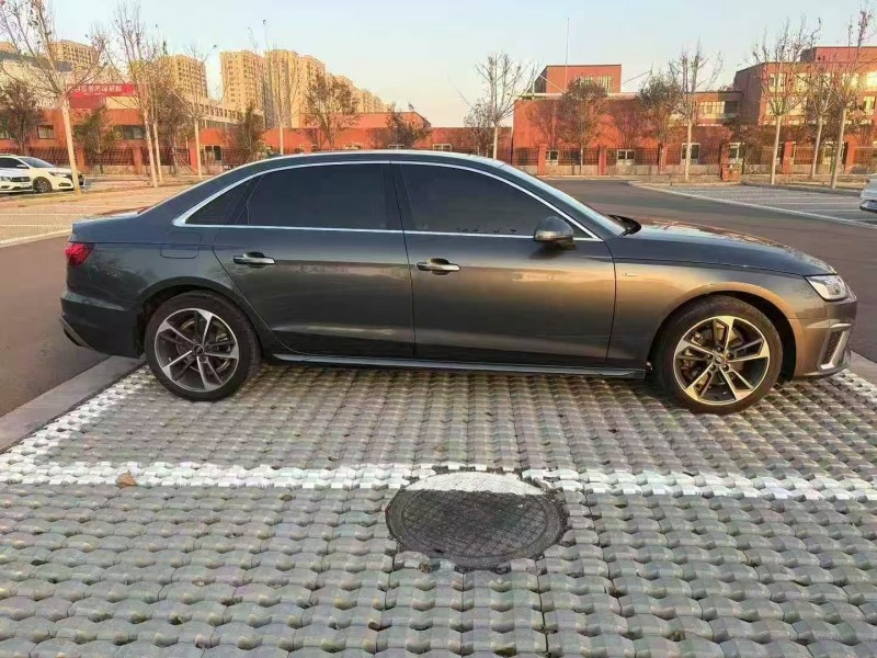 德州23年奥迪A4L4