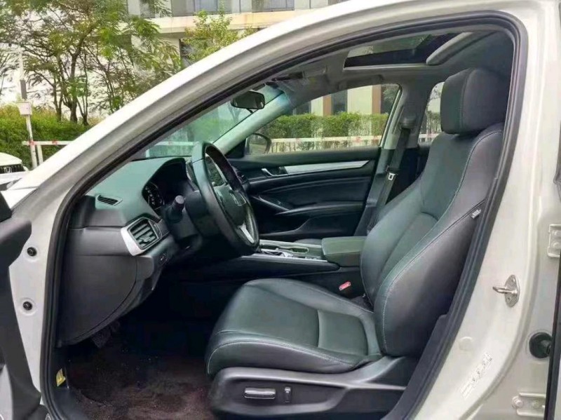 广州21年本田雅阁8