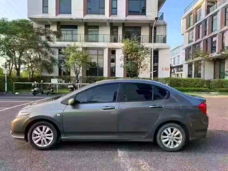 广州15年本田锋范4