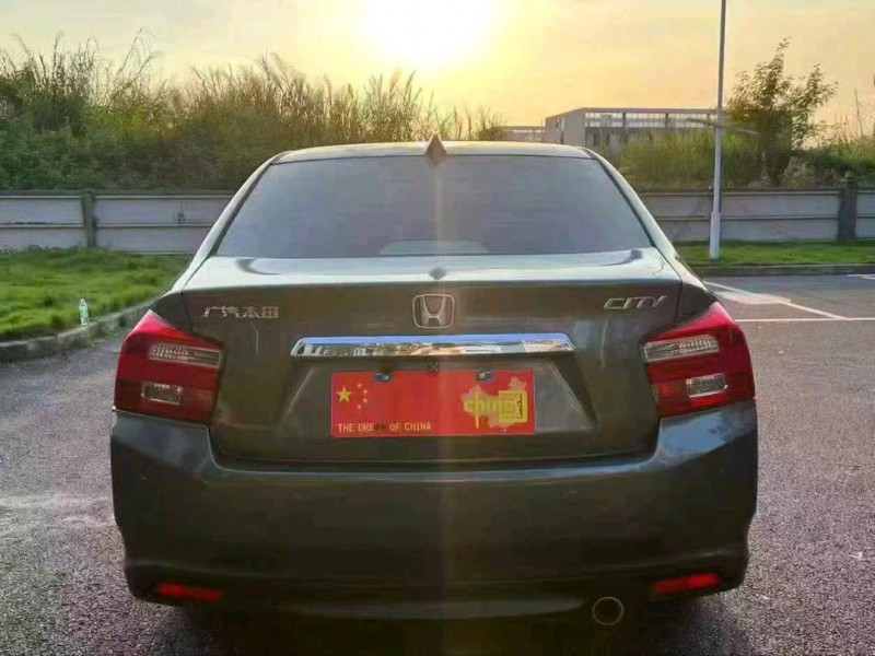 广州15年本田锋范5