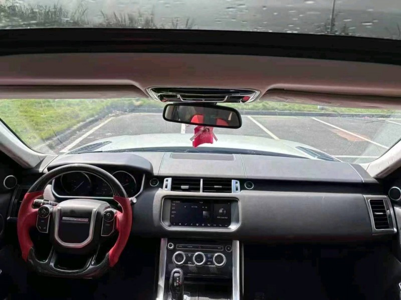 广州17年路虎揽胜运动7