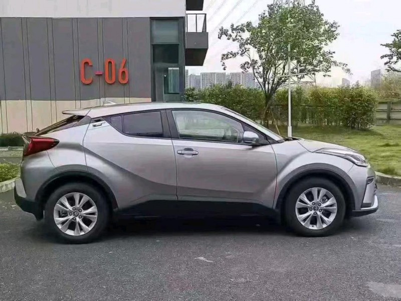 广州23年丰田奕泽4