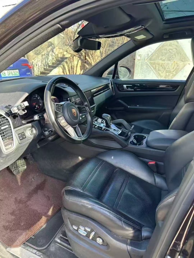 菏泽19年保时捷卡宴4