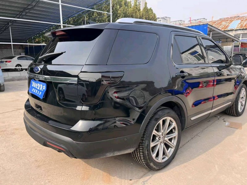 邢台18年福特探险者8