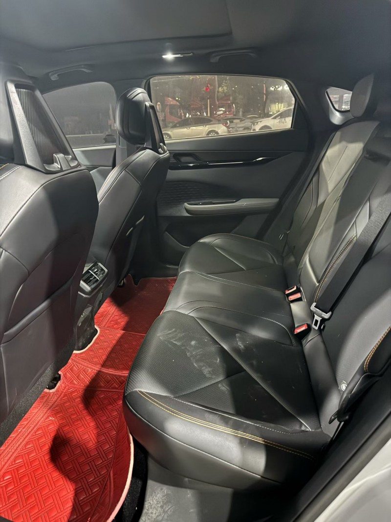 南昌23年长安汽车UNI4