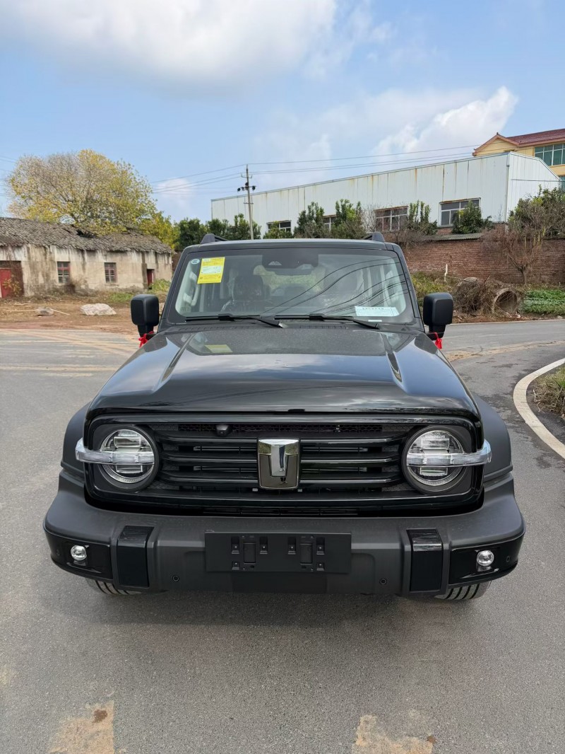 南昌25年长城汽车坦克1