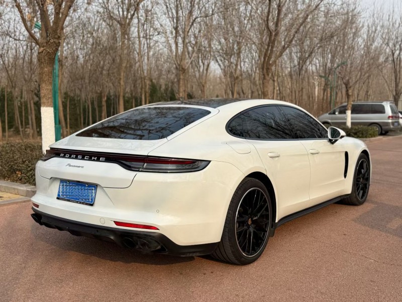 聊城22年保时捷帕拉梅拉4