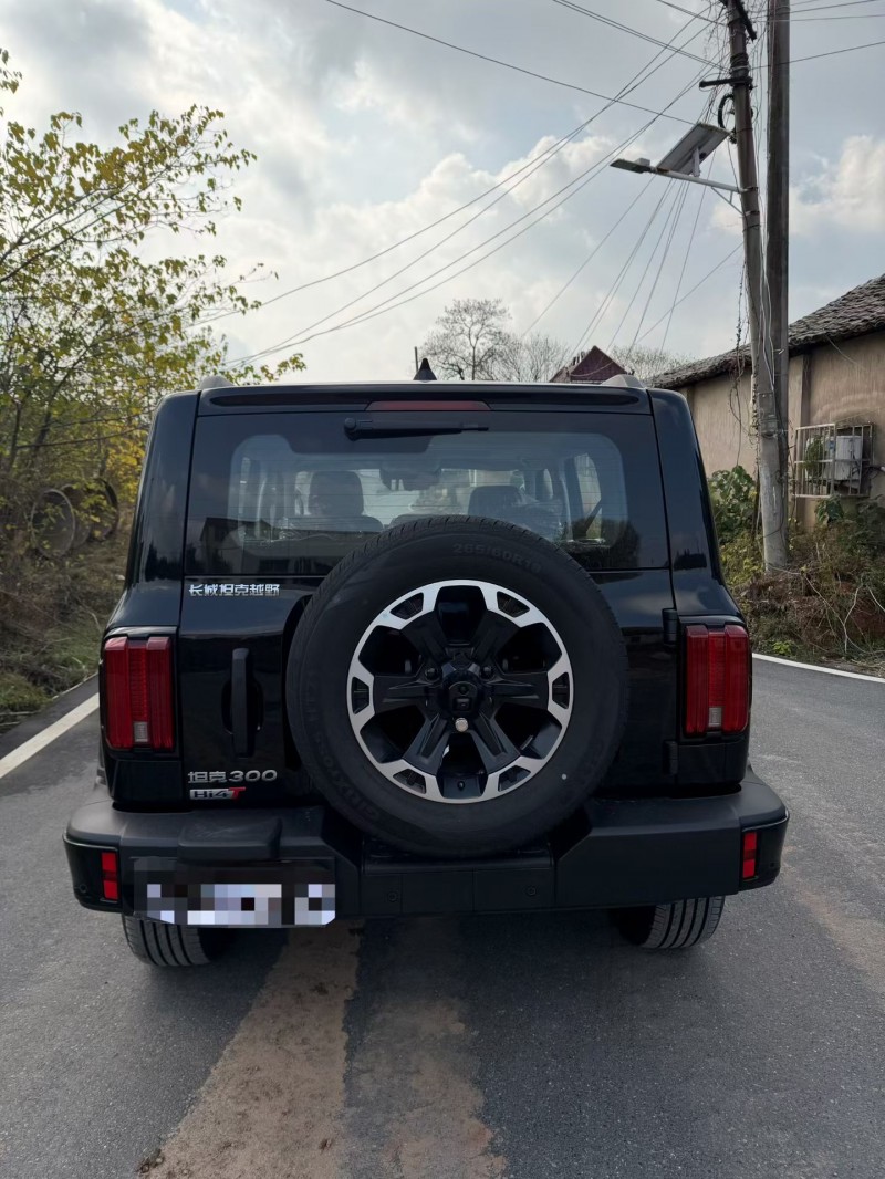 南昌25年长城汽车坦克9