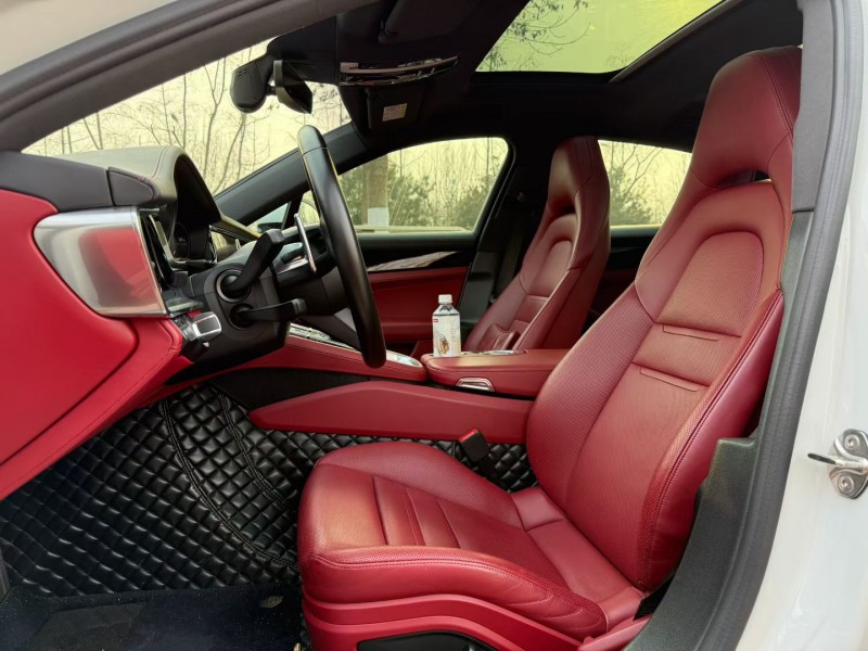 聊城22年保时捷帕拉梅拉7