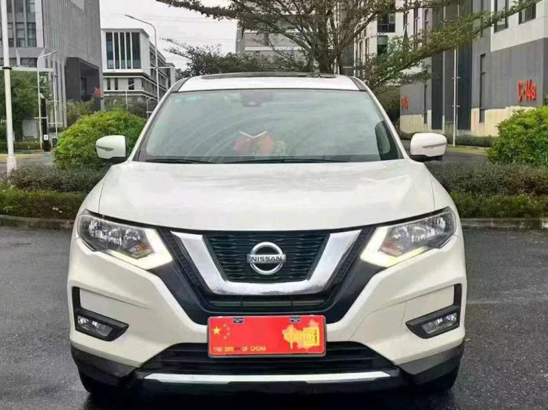 广州19年日产奇骏1