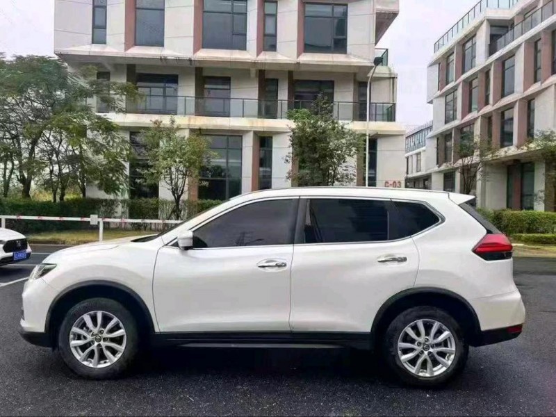 广州19年日产奇骏4