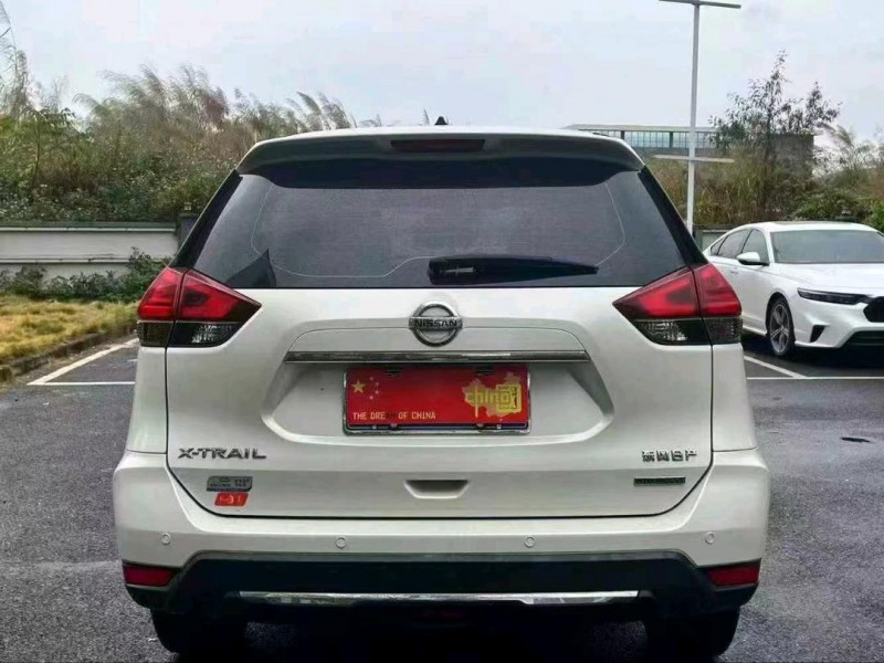 广州19年日产奇骏5