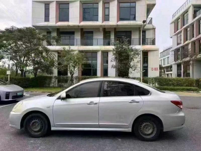 广州16年日产轩逸4