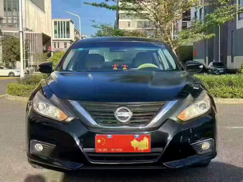 广州18年日产天籁1