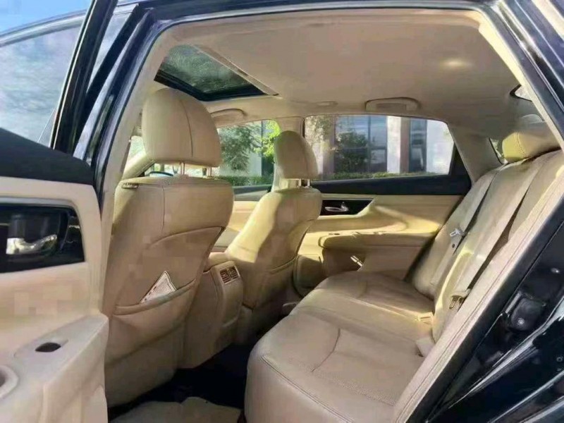 广州18年日产天籁7