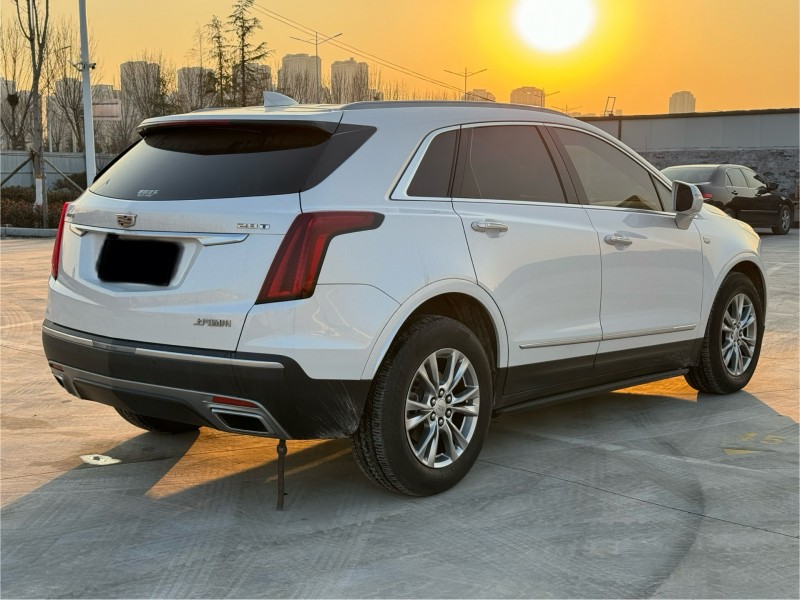 新乡23年凯迪拉克XT59