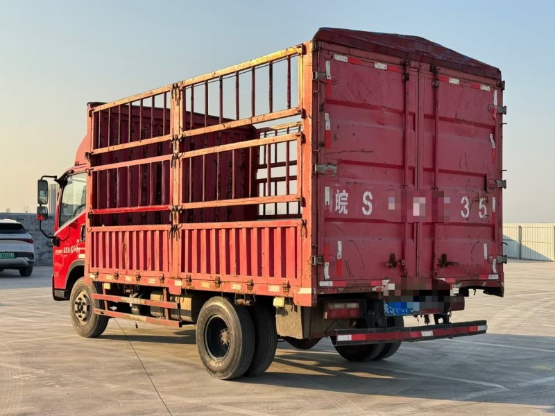 新乡21年现代鸿图7