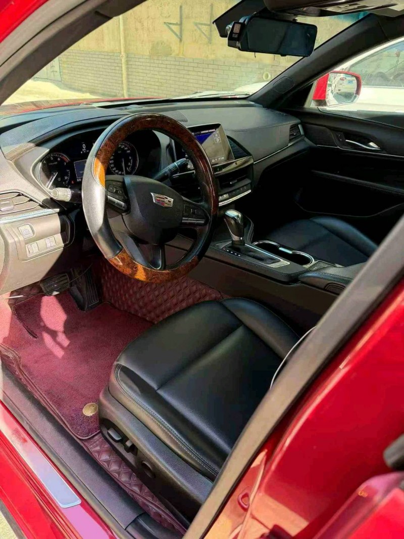 黔东南21年凯迪拉克CT45