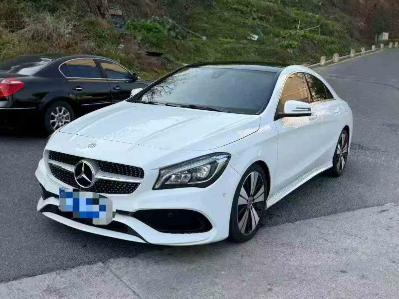 莆田19年奔驰CLA3