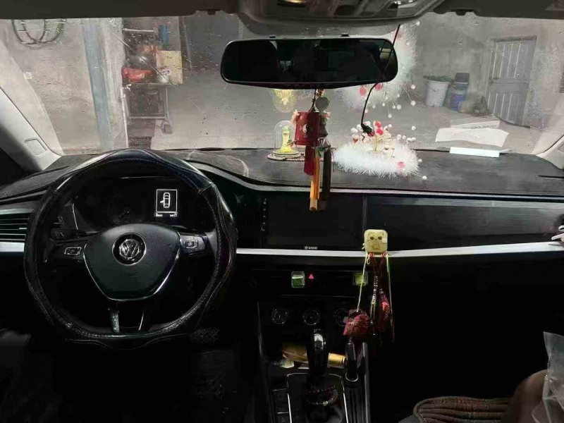 龙岩19年大众朗逸4