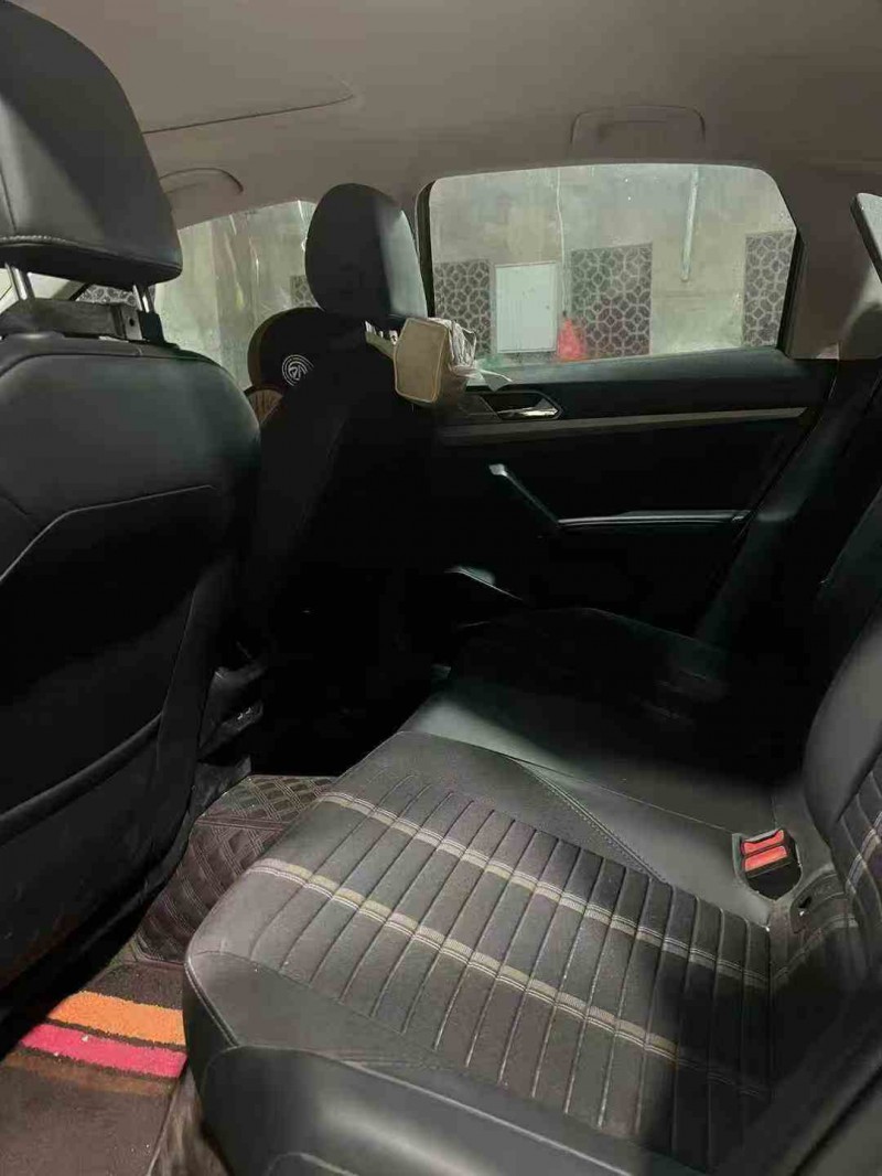 龙岩19年大众朗逸5