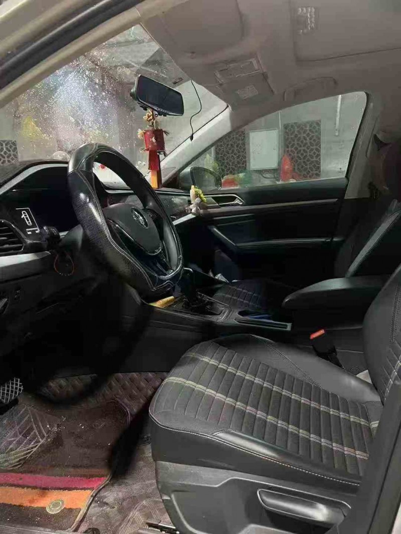 龙岩19年大众朗逸6