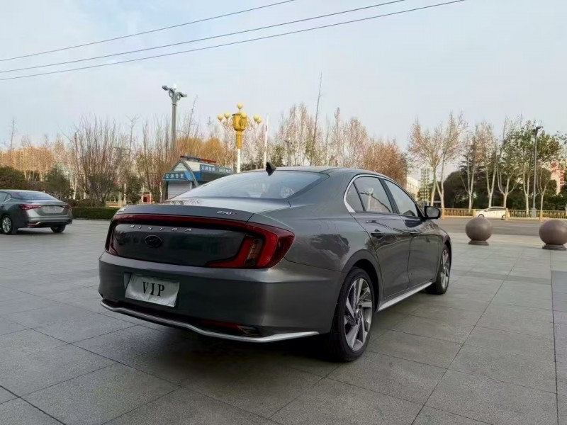 枣庄22年现代名图8