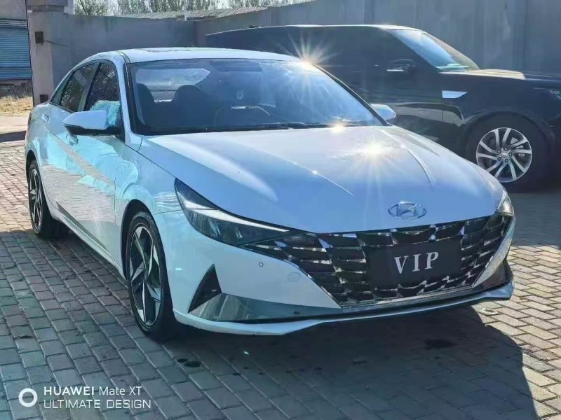 包头23年现代伊兰特2