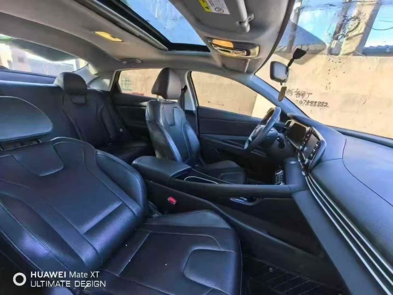 包头23年现代伊兰特7