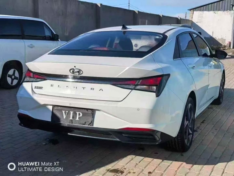 包头23年现代伊兰特8