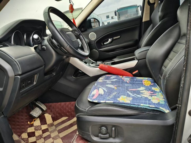 兰州17年路虎极光4