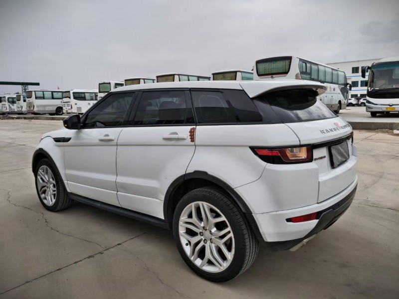 兰州17年路虎极光9