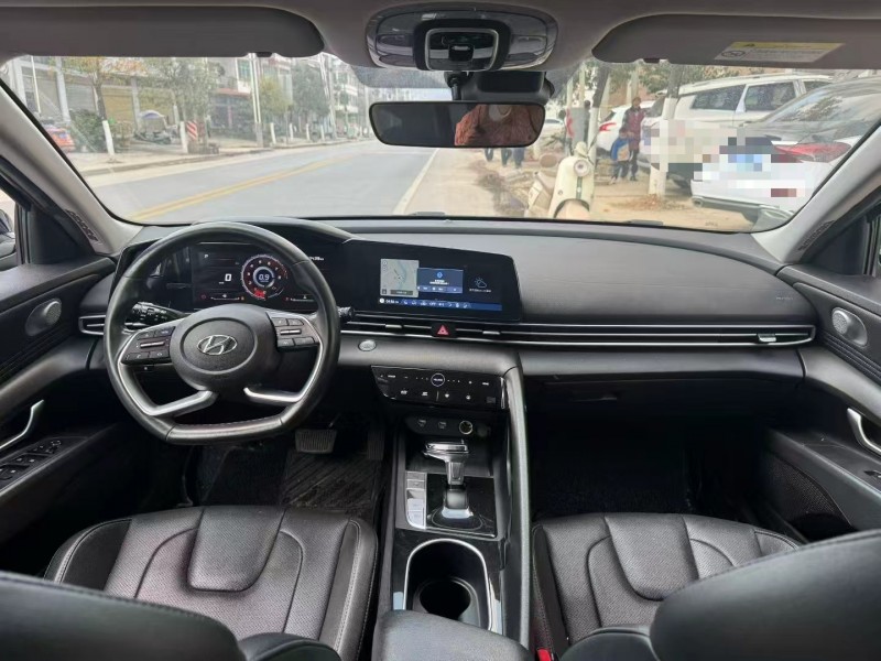 安顺21年现代伊兰特5