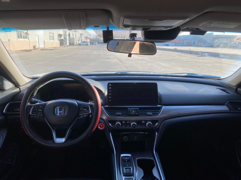 兰州23年本田雅阁5