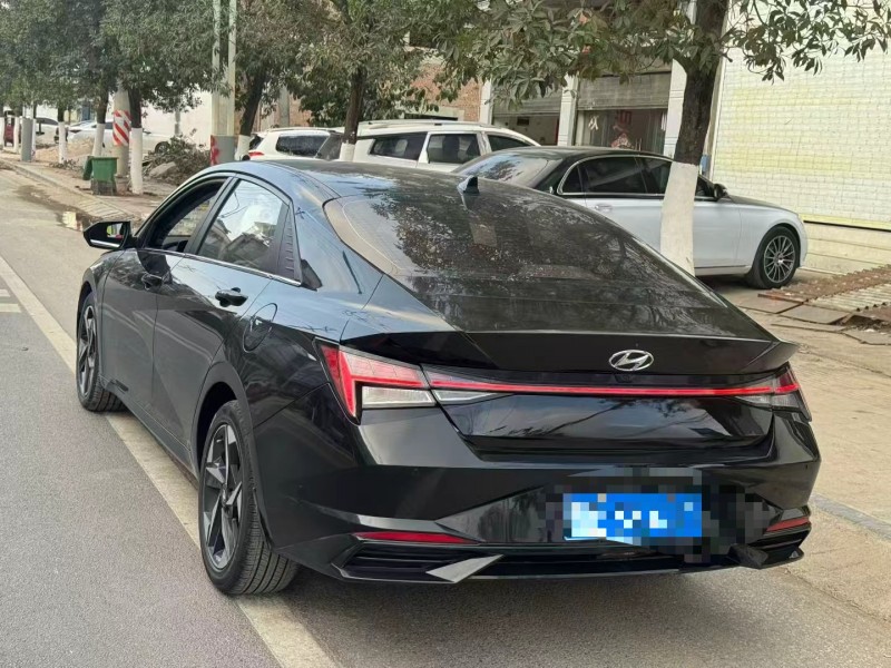 安顺21年现代伊兰特9