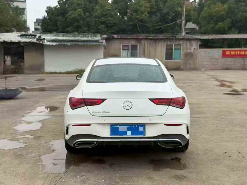 金华22年奔驰CLA9