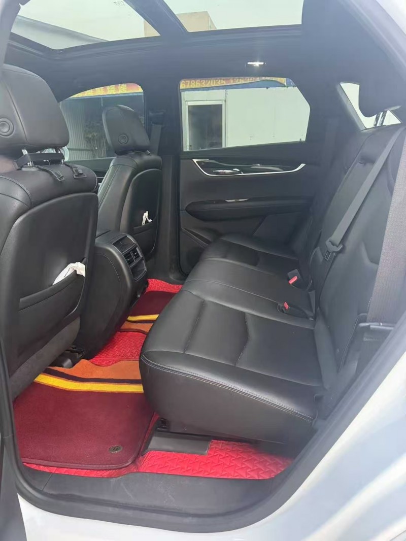 济宁22年凯迪拉克XT53