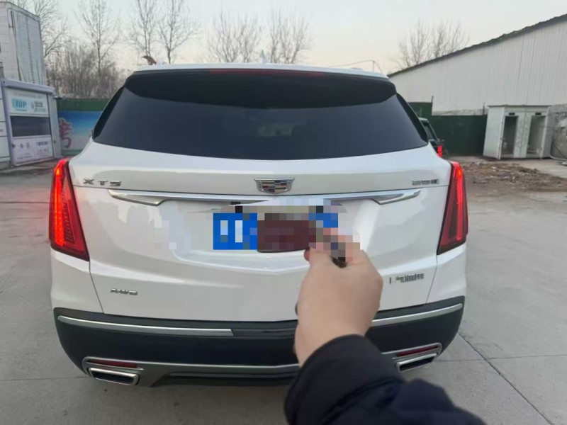 济宁22年凯迪拉克XT59