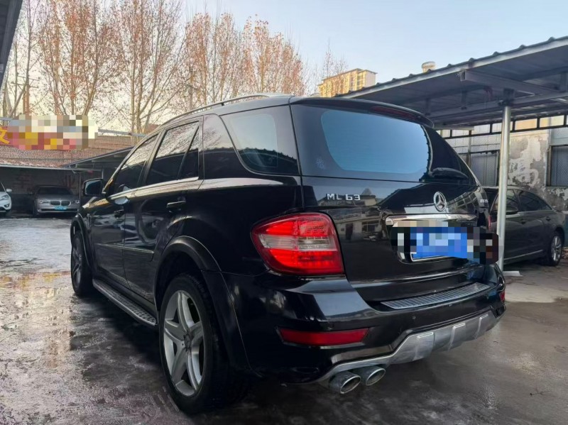 邢台11年奔驰ML7