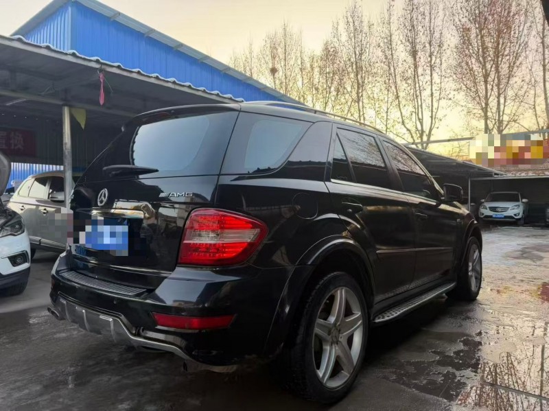 邢台11年奔驰ML8