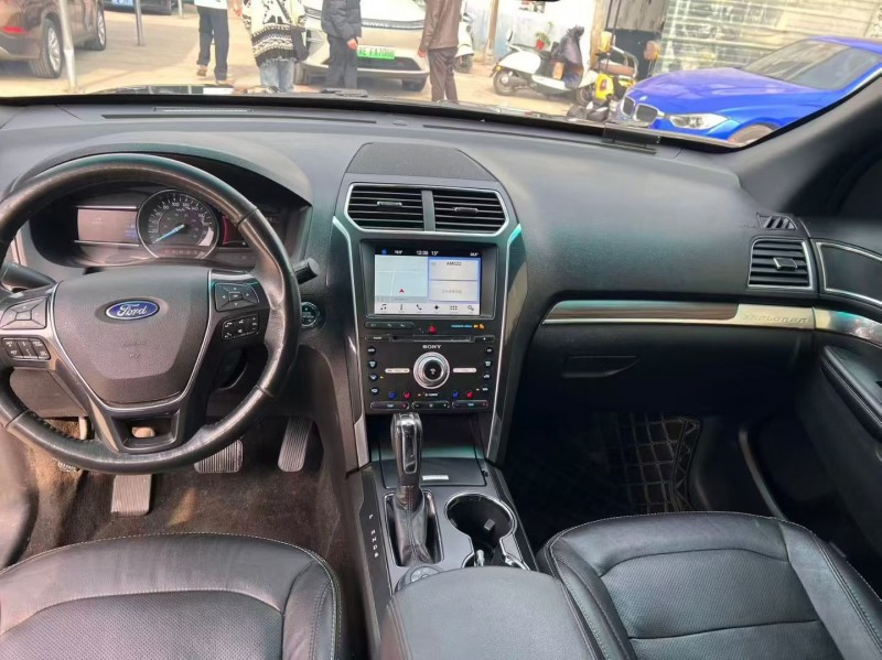 邢台18年福特探险者6