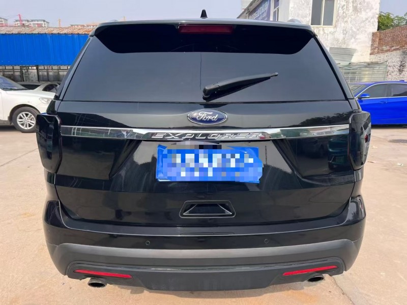 邢台18年福特探险者9