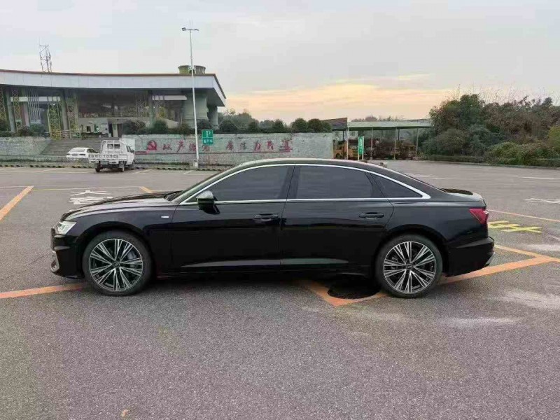 重庆23年奥迪A6L2