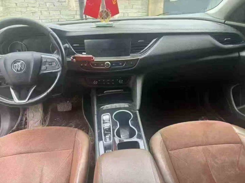 淮南21年别克君威4