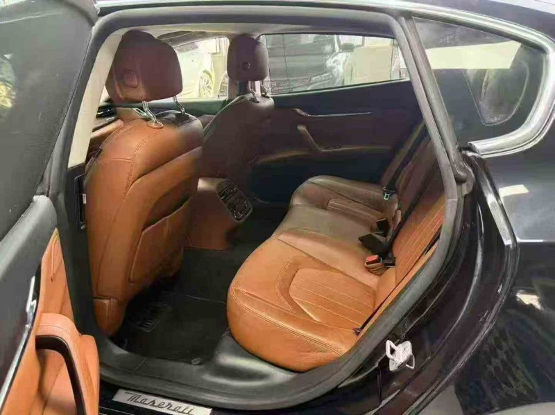 玉溪14年玛莎拉蒂总裁4