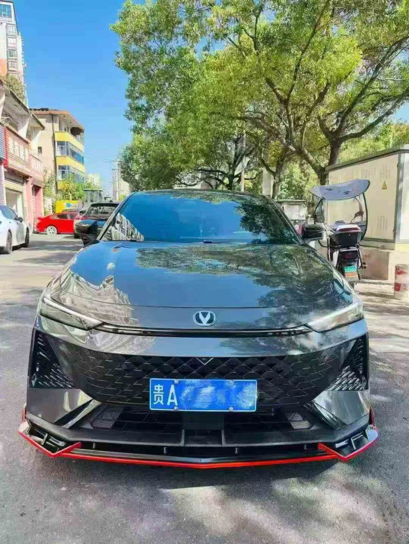 南平25年长安汽车UNI1