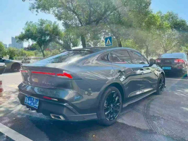 南平25年长安汽车UNI3